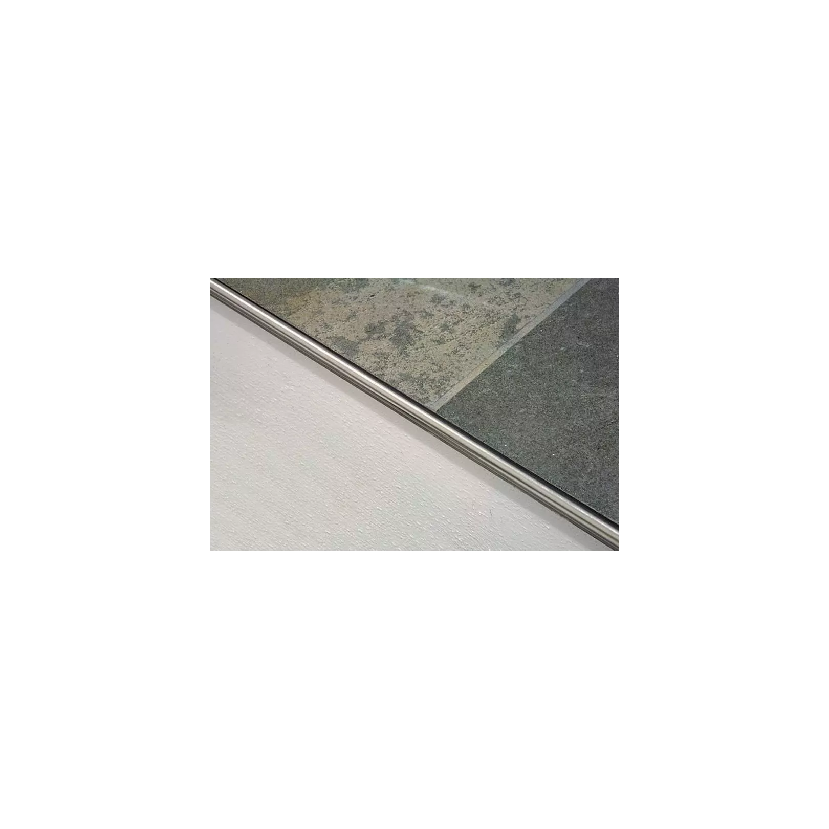 Profilé pour nez de marche en aluminium anodisé PROSTYLE