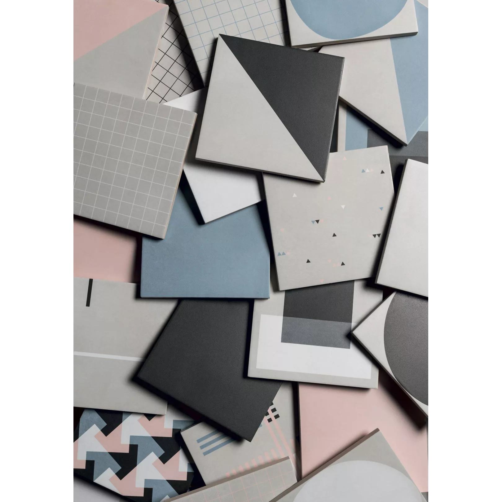 Carrelage grès cérame effet graphique Futura 15x15cm (4 couleurs, 5 Design)